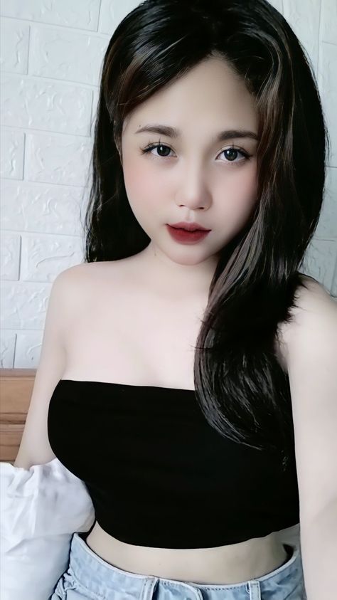 晚上爺爺總是壓在媽媽肚子上睡覺